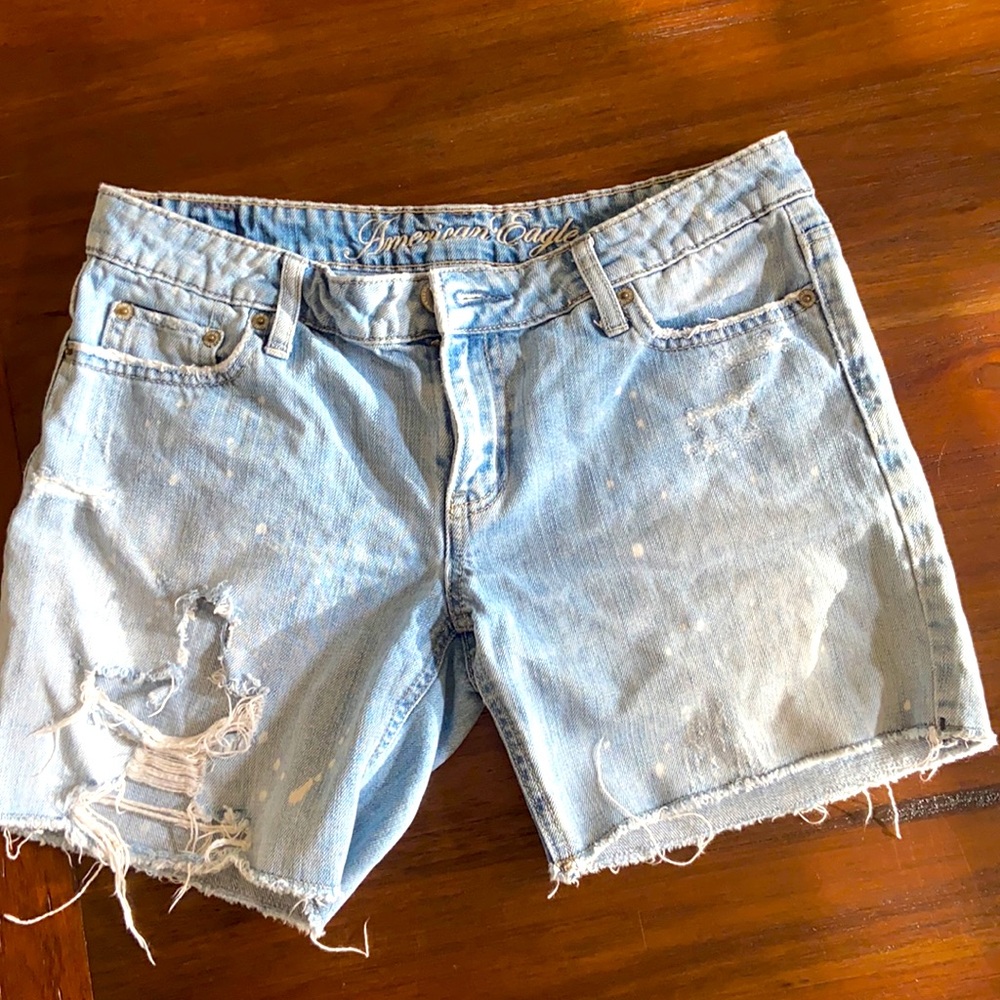 Sz 4 American Eagle Distressed Jean shorts